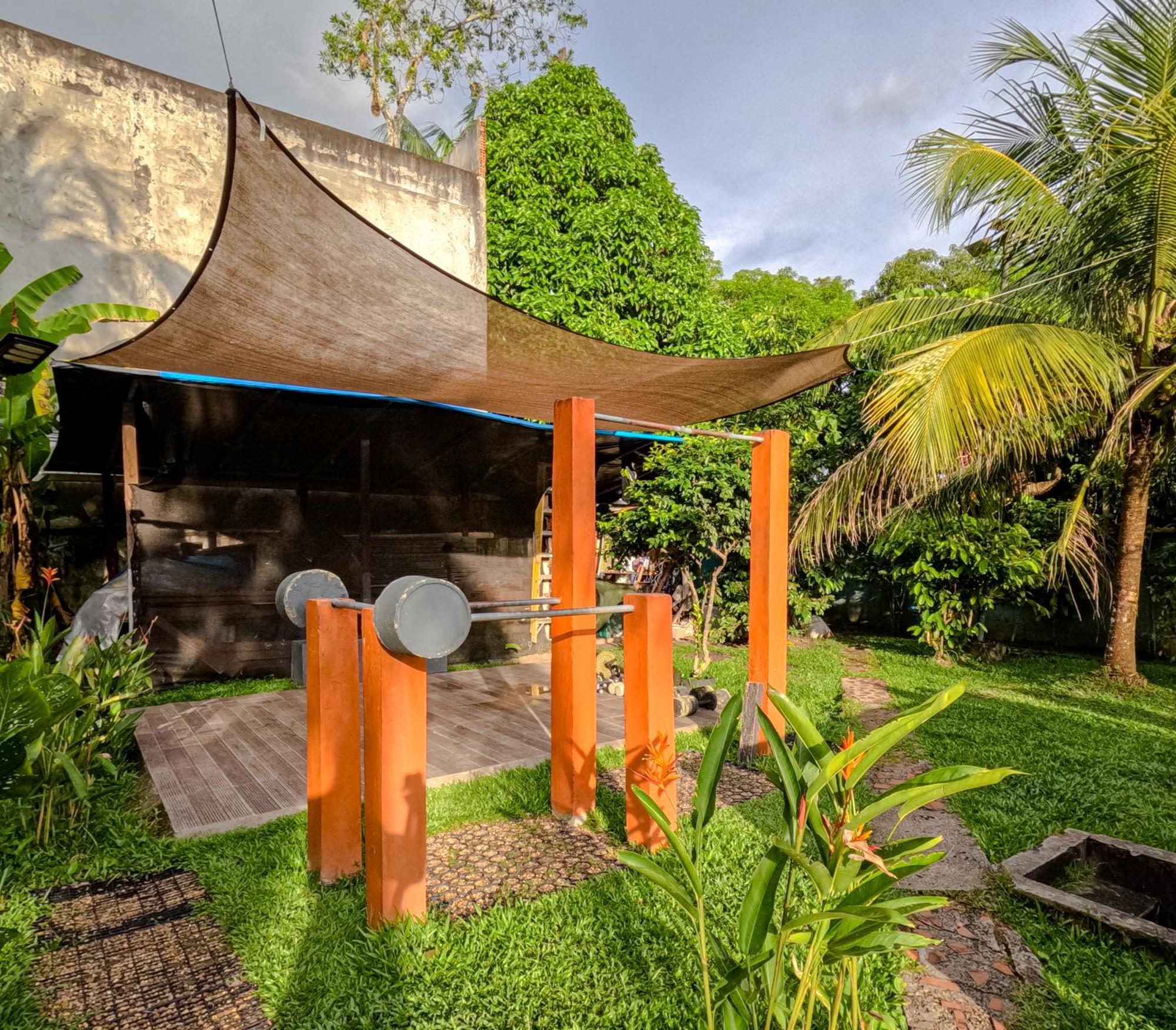 Hostel Casa De Las Palmas Tours Leticia Eksteriør bilde