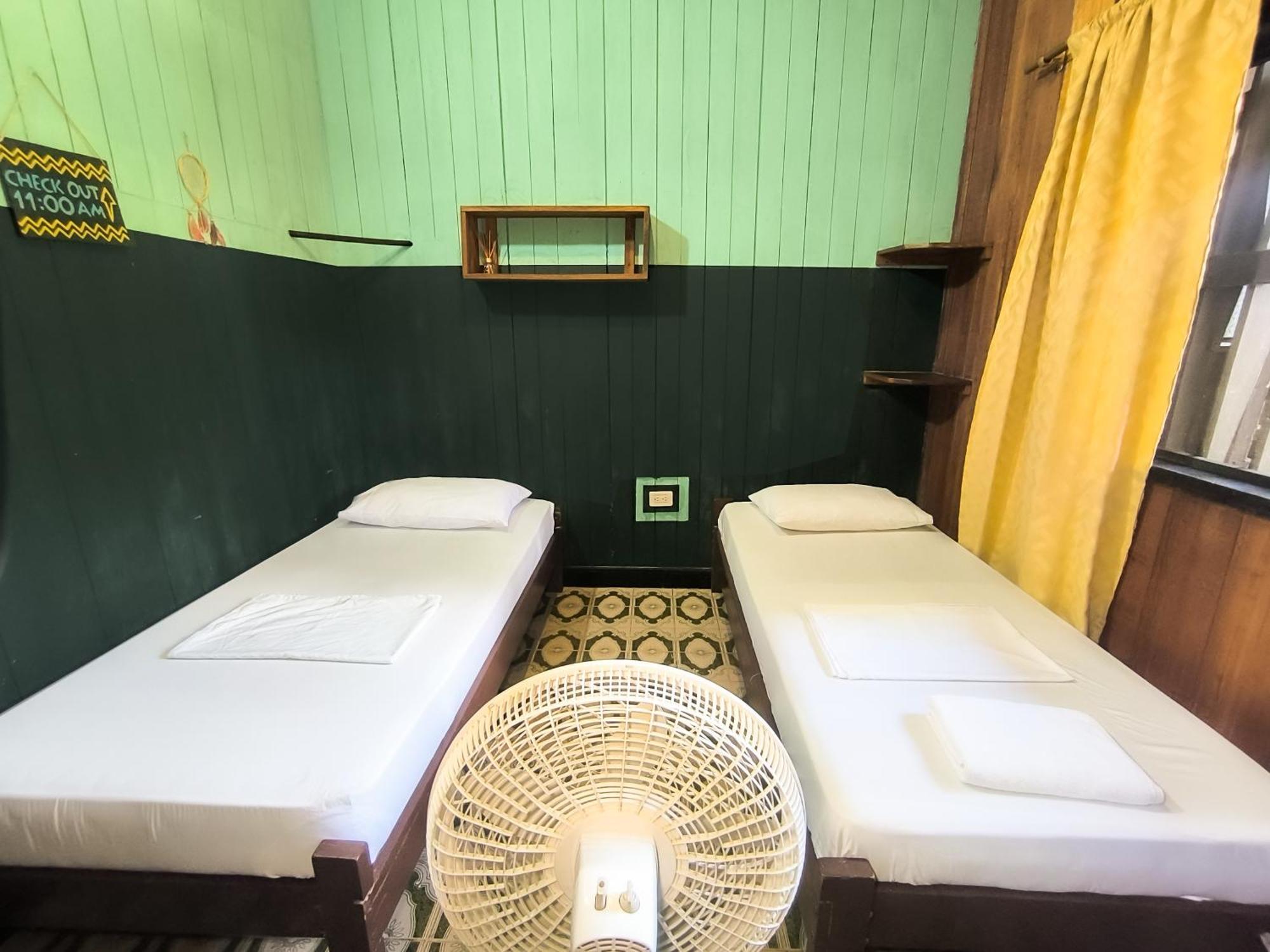 Hostel Casa De Las Palmas Tours Leticia Eksteriør bilde