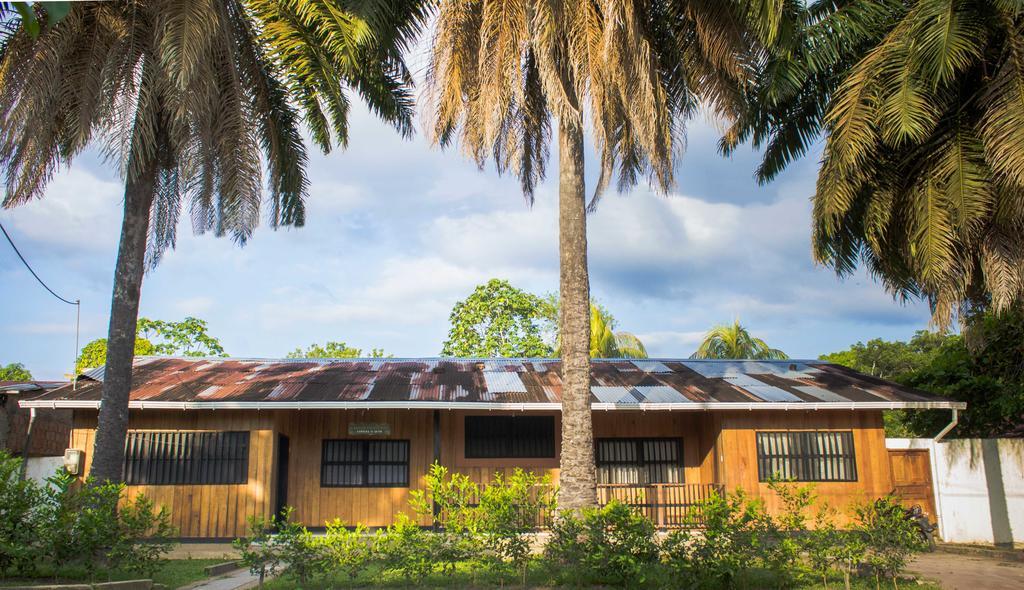 Hostel Casa De Las Palmas Tours Leticia Eksteriør bilde